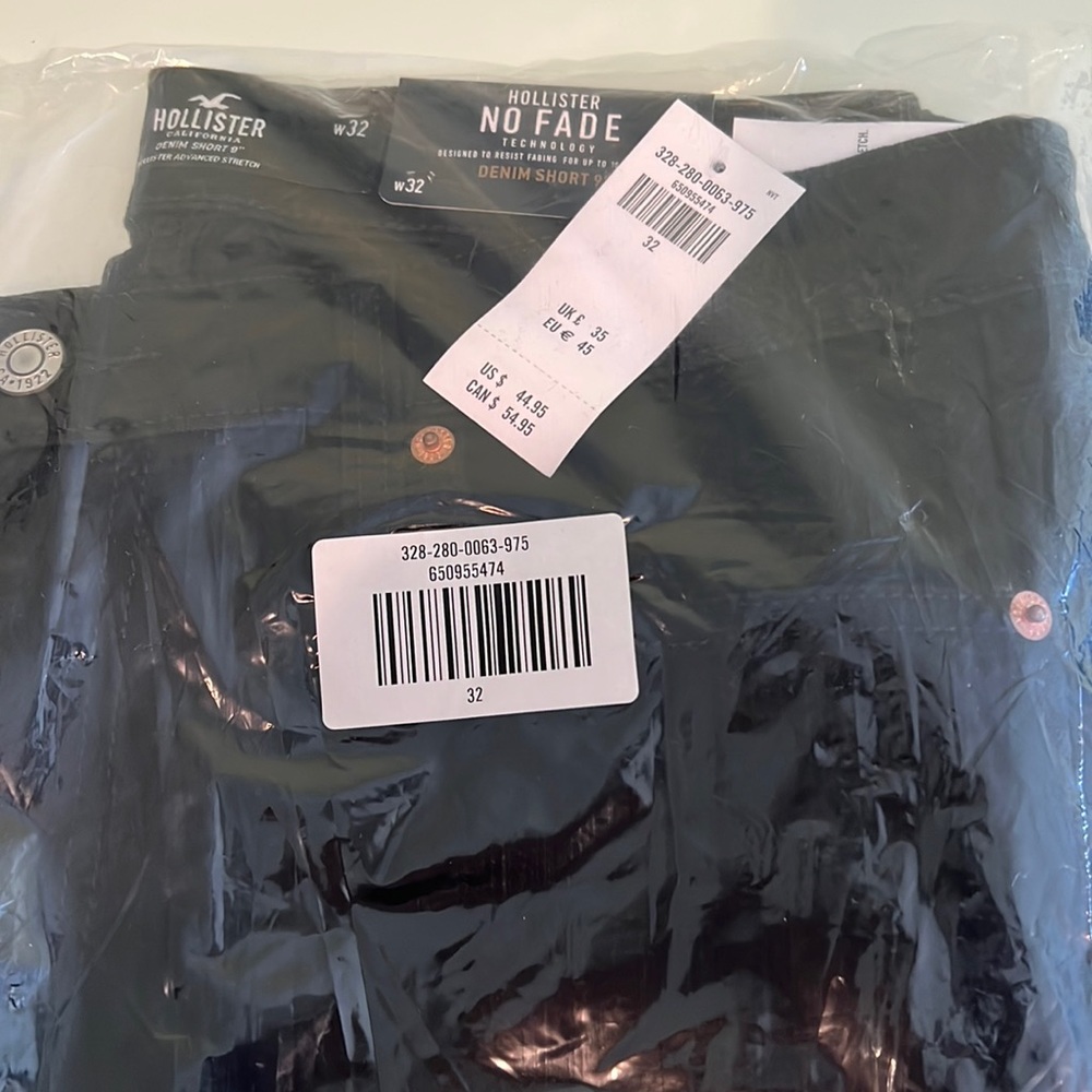 Men’s hollister no fade 9” black denim short